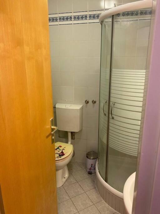 Appartamento Self Check-In Studio With Wi-Fi And Parking Place Zagabria Esterno foto
