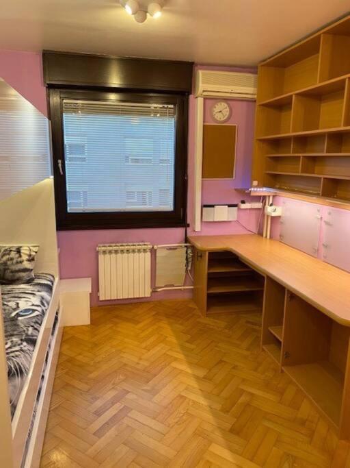 Appartamento Self Check-In Studio With Wi-Fi And Parking Place Zagabria Esterno foto