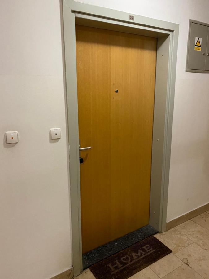 Appartamento Self Check-In Studio With Wi-Fi And Parking Place Zagabria Esterno foto